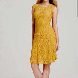 BCBG Maxazria Khloe Dress Yellow Lace Belle Ouat Once Upon A Time Golden M